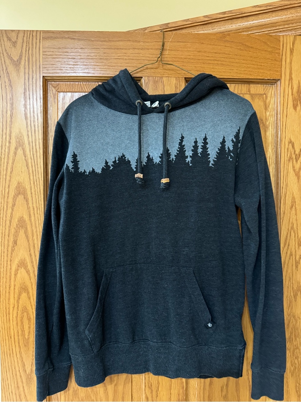 tentree Black & Gray Tree-Line Hooded Pullover